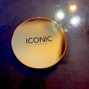 Iconic London- Ultimate Bronzing Powder- Deep Bronze
